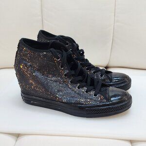 CONVERSE Chuck Taylor All Star Lux Black & Gold Sequins LIKE NEW - W Size 10